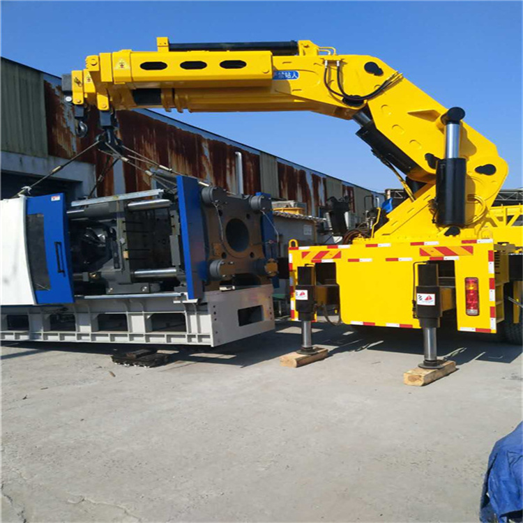 乐亭县 大吨位折臂吊出租费用解析：一小时租赁多少钱