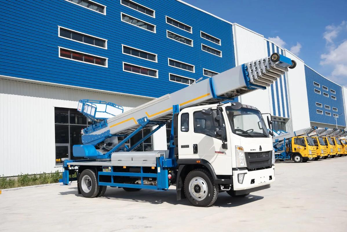 乐亭县出租云梯车高空作业车 建筑垃圾搬运